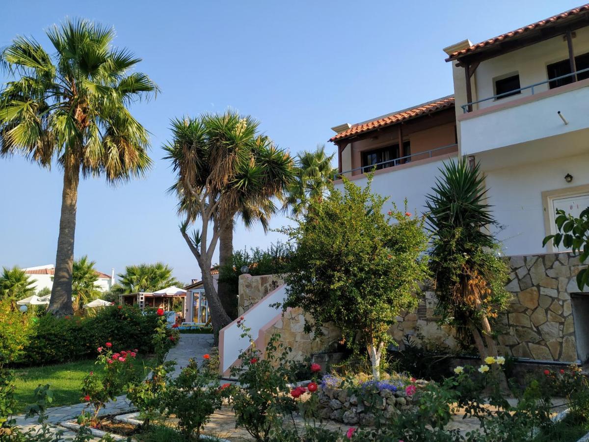 Pardalakis Studios Gerani  Luaran gambar