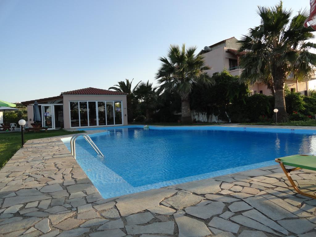 Pardalakis Studios Gerani  Luaran gambar